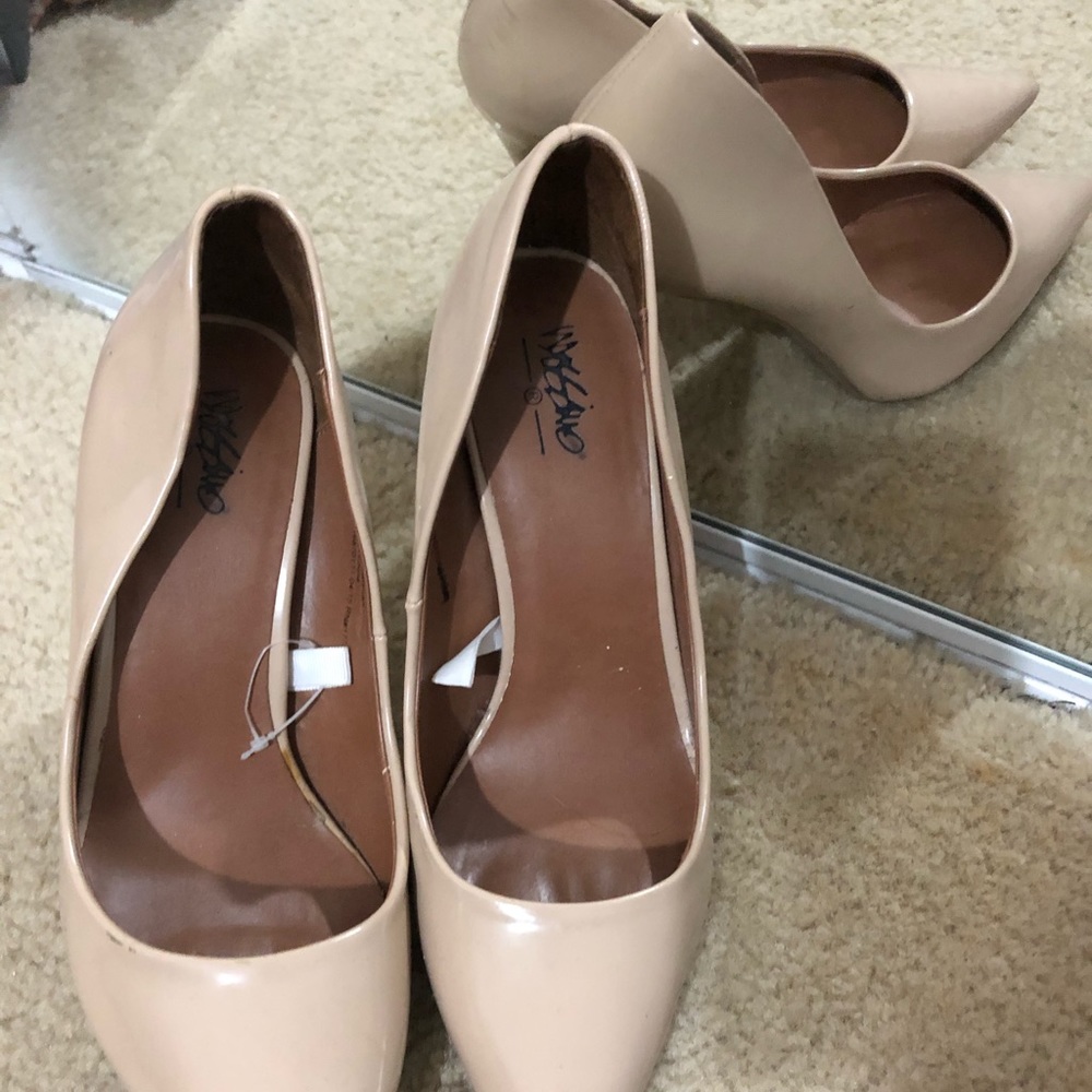 Nude heels